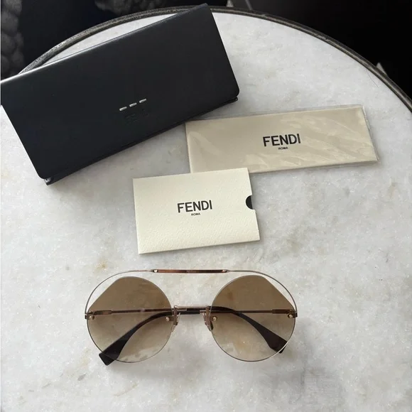 Authentic Fendi Sunglasses FF 0326/S QHO3X Gold 0326 Frame display picture 1